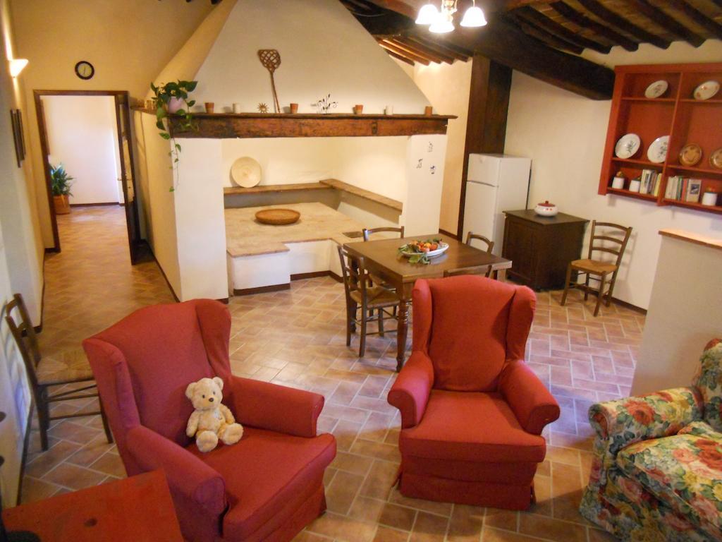 Podere Pian Dei Gelsi Volterra Exterior photo